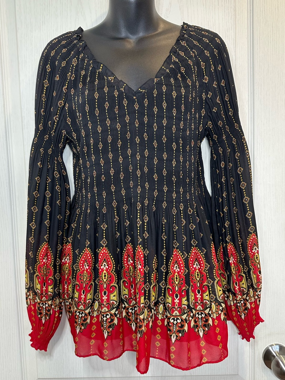 Dark boho black shirred blouse lantern sleeve red paisley print XL